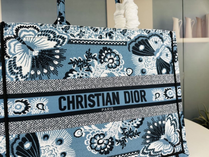 Dior Shopping Bags